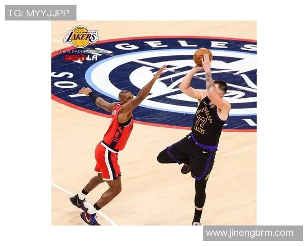 湖人火箭西部半决赛第二场激战回顾与精彩瞬间分析